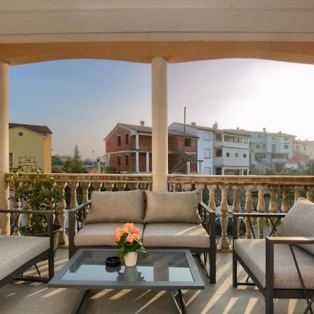 Apartment Vukadin พูลา ภายนอก รูปภาพ