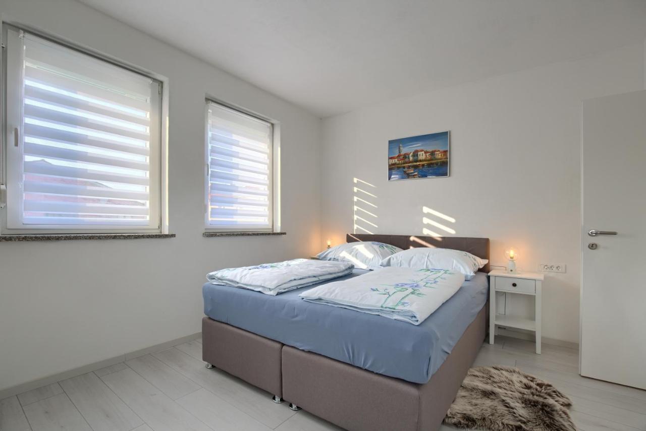 Apartment Vukadin พูลา ภายนอก รูปภาพ
