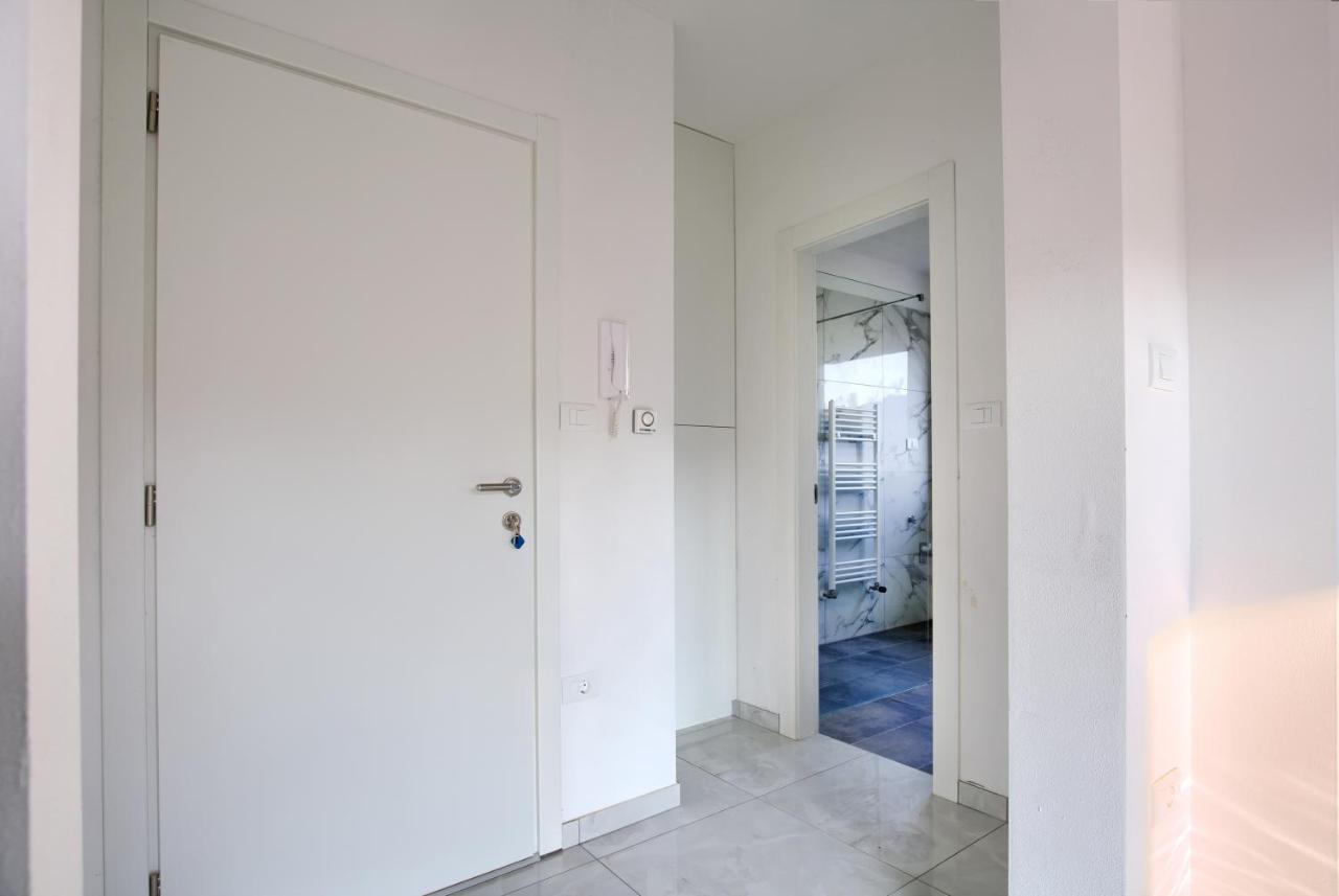 Apartment Vukadin พูลา ภายนอก รูปภาพ