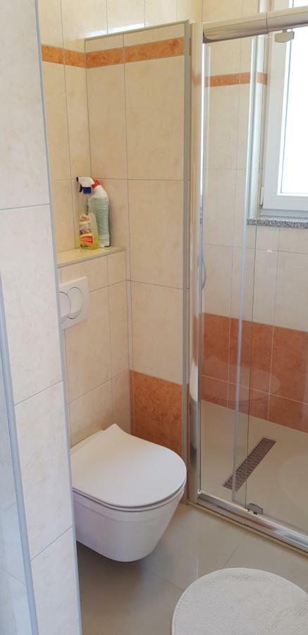 Apartment Vukadin พูลา ภายนอก รูปภาพ
